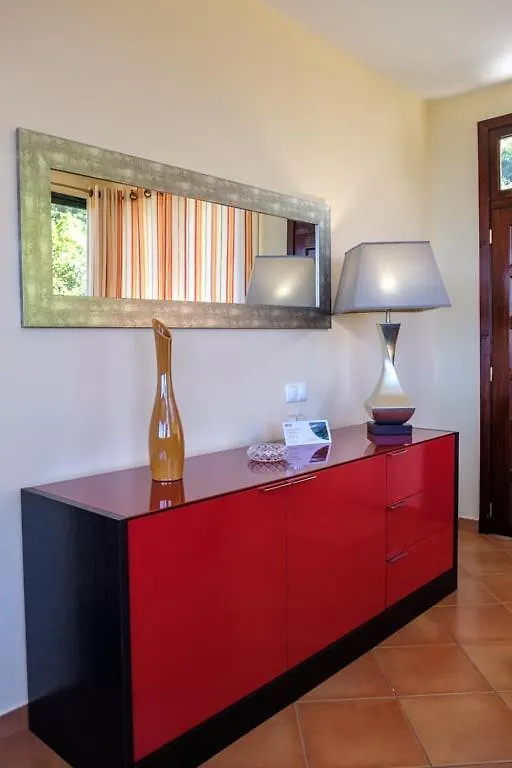 Gæstehus Guestready - Hikers Haven Hotel São Roque do Faial