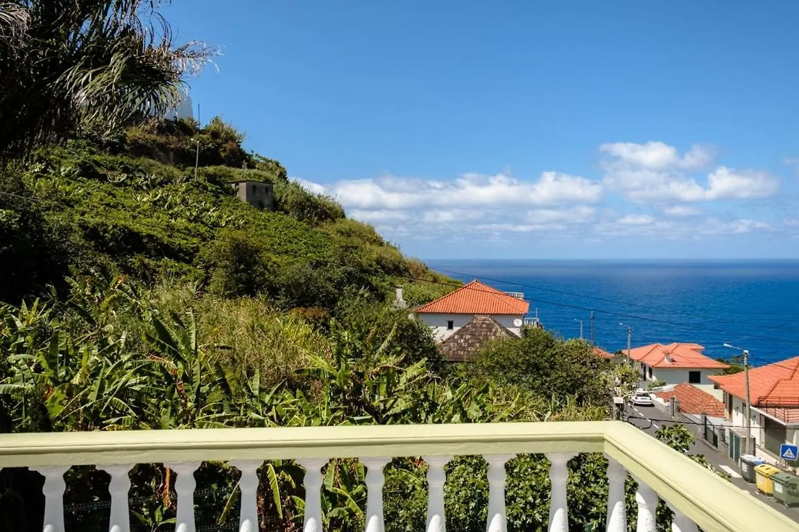 Hotel Guestready - Hikers Haven São Roque do Faial Portugalia
