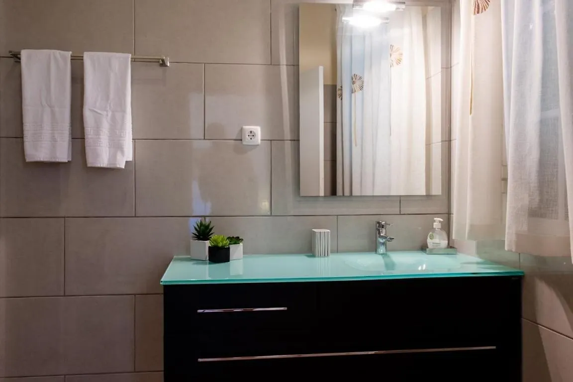 Hotel Guestready - Hikers Haven São Roque do Faial Portugalia